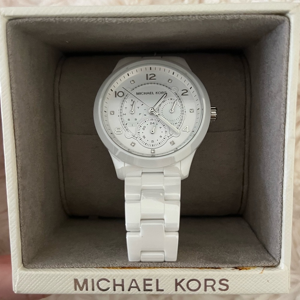 Michael Kors White Ceramic Runway Watch *authentic nwt in original box